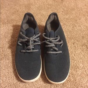 Men’s size 10 Allbirds